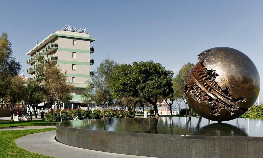 Hotel Metropol Pesaro Exterior foto